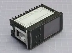 E5EC-QR2ASM-820 DIGITAL TEMPERATURE