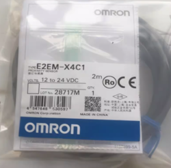 1PC OMRON E2EM-X4C1