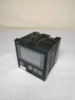 OMRON E5AN-Q3H03T-FLK TEMPERATURE