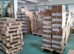 NEW OMRON E5CZ-R2T TEMPERATURE CONTROLLER E5CZ-R2T E5CZR2T