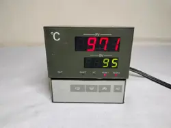 OMRON E5AX-A TEMPERATURE CONTROLLER 100-240VAC 50/60HZ