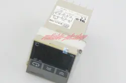 USED OMRON E5CS-Q1KJX-528