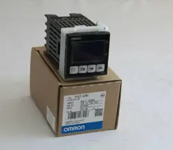 NEW OMRON E5CZ-Q2MT