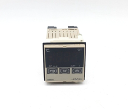 OMRON E5CSV-R1KJ-W TEMPERATURE CONTROLLER MULTI-FUNCTION 100-240 VAC #XG2