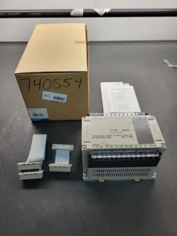 OMRON C16P-OR-A OUTPUT UNIT NEW NOS