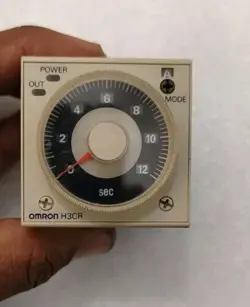 OMRON H3CR-A 100-240V 11PIN ELECTRIC TIMER FREE FAST SHIPPING FEDEX