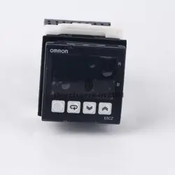 ONE OMRON E5CZ-R2MT TEMPERATURE CONTROLLER 100-240VAC E5CZR2MT NEW