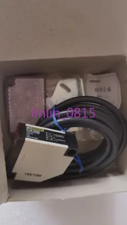 NEW OMRON E3JK-R4M2