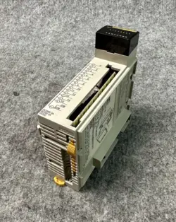 OMRON CQM1-OC222 OUTPUT UNIT