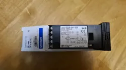 OMRON TEMPERATURE CONTROLLER E5CK-AA1-500