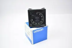 OMRON TEMPERATURE CONTROLLER E5H2-Y5IC DIN 50-450 °C 110 / 220 VAC