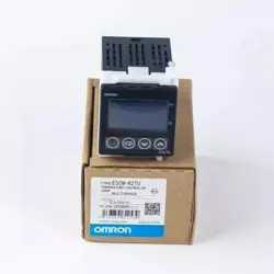 NEW IN BOX OMRON E5CN-R2TU TEMPERATURE CONTROLLER E5CN-R2TU