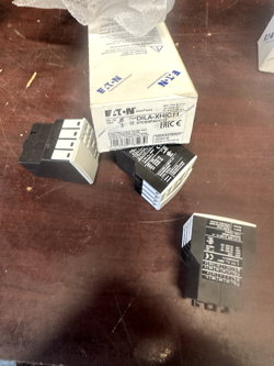 EATON DILA-XHIC11 AUX