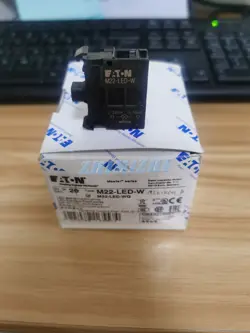 1PC EATON MOELLER M22-LED-W M22LEDW