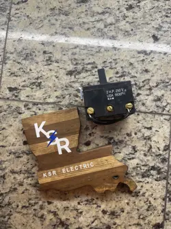 30A-125V SWITCH FOR