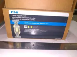 EATON 1303-7LA-SPL2 3-WAY TOGGLE SWITCH '35 IN BOX'