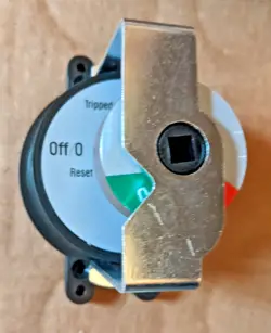 ROTARY OPERATING HANDLE
