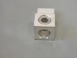 600