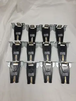 400/1 POWER SOCKETS--265A--USED