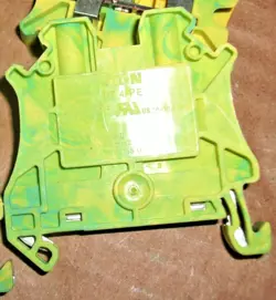 3044128 TERMINAL BLOCK