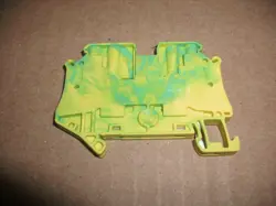 4-QUATTRO-PE TERMINAL BLOCK