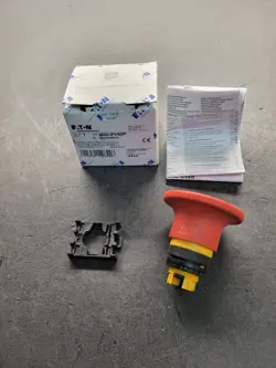 EATON #M22-PV60P PUSH/PULL