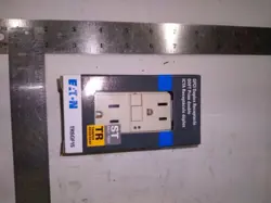 EATON TRSGF15 GFCI DUPLEX RECEPTACLE 2POLE 3WIRE 20A 15A 125V AC/CA