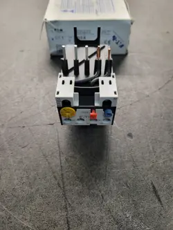 EATON ZB12-6 OVERLOAD RELAY.
