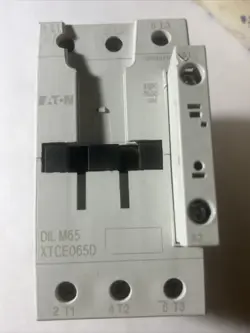 EATON DILM65 XTCE065D00A CONTACTOR 3 POLE  110/120V 50/60HZ, NEW OPEN BOX