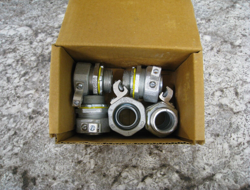 CONNECTOR LOT