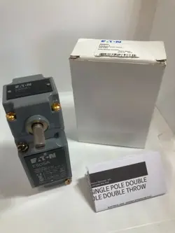 EATON E50AR1 LIMIT SWITCH NEMA HOUSING SIDE ROTARY 1NO/1NC SPRING RET 10A NIB