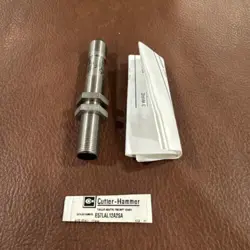 CUTLER HAMMER E57LAL12A2SA EATON PROXIMITY SWITCH SERIES E1 #JB-CV-1H