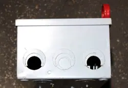 30A 240V 3P
