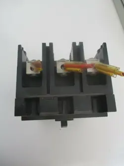 EATON CIRCUIT BREAKER