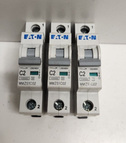 LOT OF 3 GUARANTEED! EATON 2A 230/400V 1-POLE CIRCUIT BREAKERS WMZS1C02