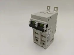 EATON CCP2B-2-20CF FINGER SAFE FUSE BLOCK W/ DISCONNECT SWITCH 7.5HP 240V 2P