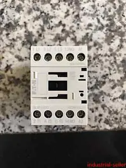 220V