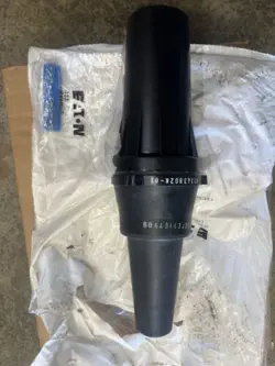 EATON BLRTP635 LOAD BREAK REDUCING TAP PLUGS 600/200AMP