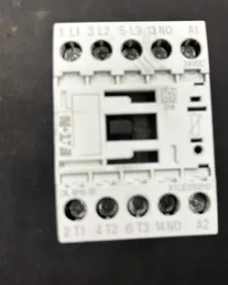 EATON XTCE015B10 24VDC 3 POLE CONTACTOR DIL M15-10 - GHA-49