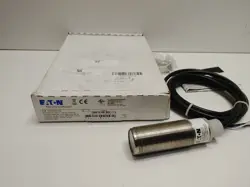 NEW OLD STOCK! EATON 10-30V HARSH DUTY PHOTOELECTRIC SENSOR E58-30TD250HL