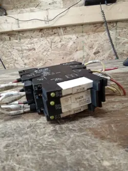 TERMINAL BLOCK