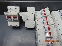 FUSE HOLDER W/