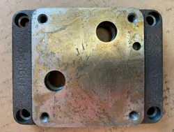EATON SPERRY VICKERS 109822 VALVE SUBPLATE MANIFOLD MOUNTING NEW OLD STOCK