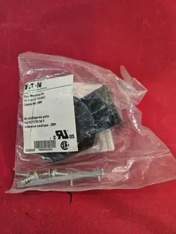 EATON CUTLER HAMMER DMK DOOR MOUNT BRACKET NEW IN PACKAGE