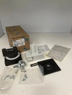 EATON NZM1-XTVDV DOOR COUPLING ROTARY HANDLE LOCKABLE NIB