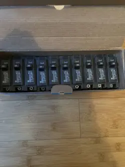 CIRCUIT BREAKER 20A