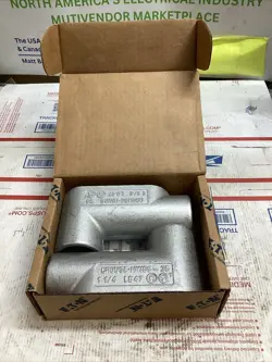 LOT OF 2 EATON LB47 CROUSE-HINDS CONDUIT OUTLET W/OUT COVERS 1-1/4