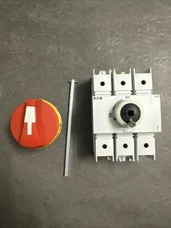 EATON R9C3100U DIN MOUNT NON-FUSED 3 POLE 600V DISCONNECT SWITCH