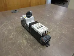 EATON STARTER E04NB18X3N / PKZM0-16 24VDC COIL TRIP: 10-16A USED