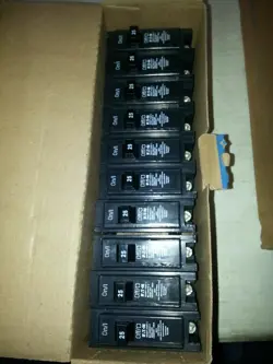 HQP1025R3 - EATON 25A AMP 1P POLE 240V CIRCUIT BREAKERS ..EACH